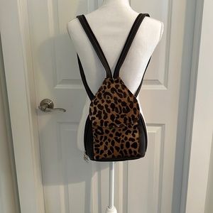 New without tags Damare backpack Or crossbody bag